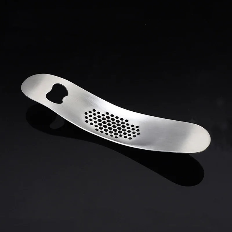 DecorBites™ Garlic Press - Kitchen Gadget for Vegetables and Fruits