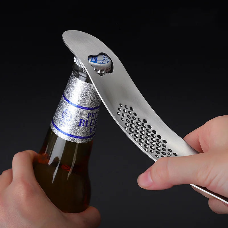 DecorBites™ Garlic Press - Kitchen Gadget for Vegetables and Fruits